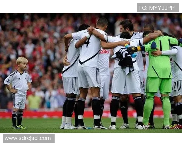 油画风格再现足球传奇人物激情瞬间 展现运动之美与英雄气概