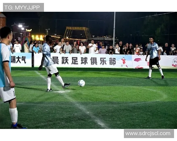 群星闪耀绿茵赛场尽显豪门风采激情碰撞点燃足球梦想