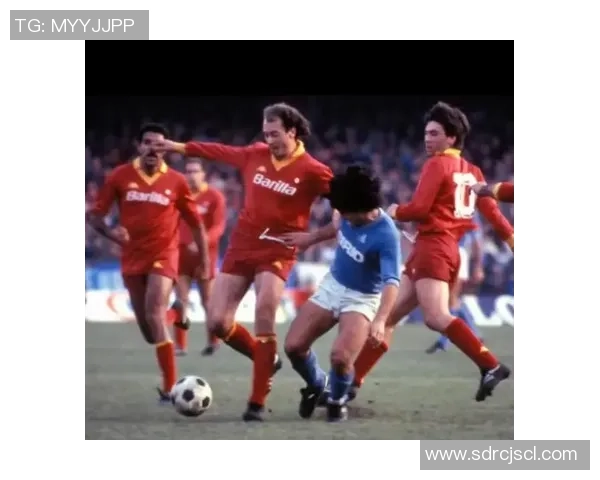 足球球星赛场经典手势背后蕴含的心理博弈与团队精神解析